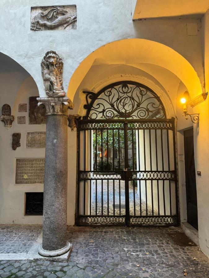 Rome Center, Luxury & History In Via Monserrato Esterno foto
